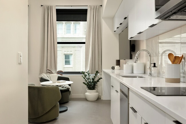 The kitchen of The Cameo at Midland Lofts - Midland Lofts