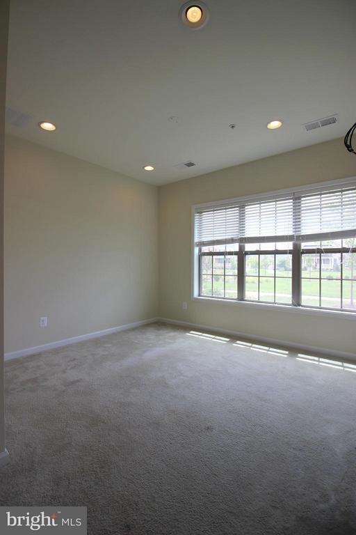 Foto del edificio - 43127 Kendrick Square