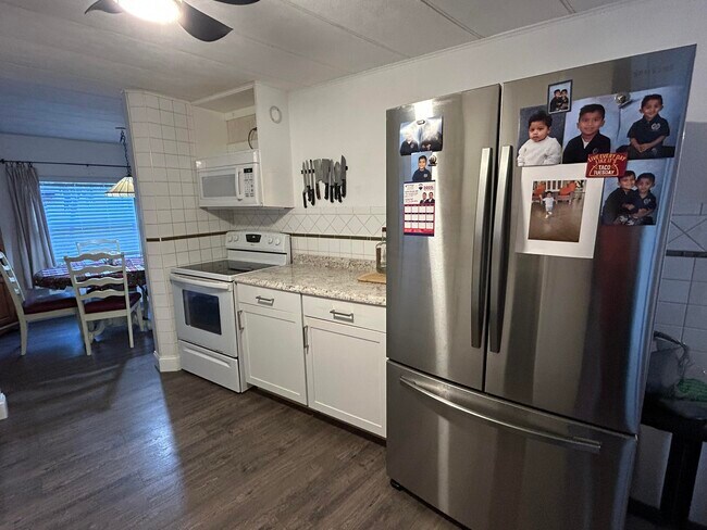 Foto del edificio - 12375 S Military Trl