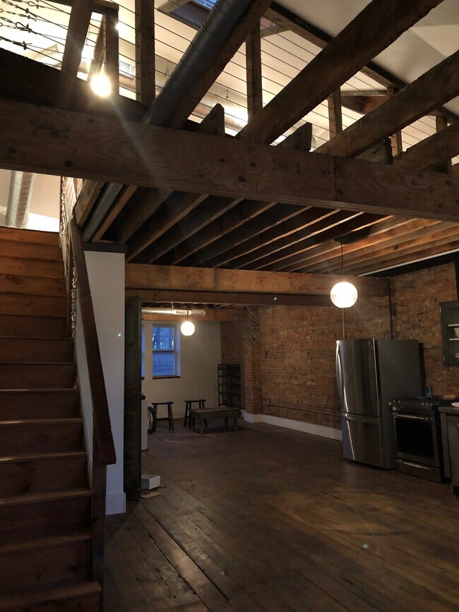 Building Photo - 3711 Butler St