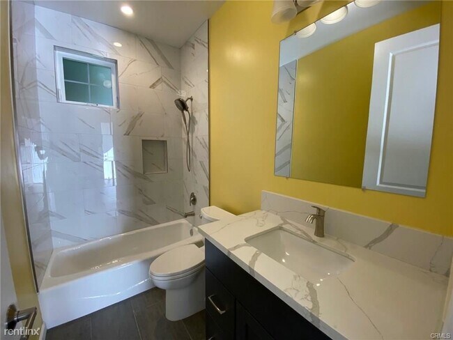 Building Photo - 3 br, 3 bath Townhome - 516 N El Molino Ave