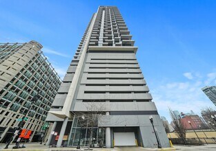 Building Photo - 235 W Van Buren St