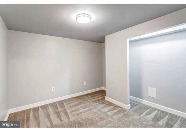 Foto del edificio - 15242 Streamside Ct
