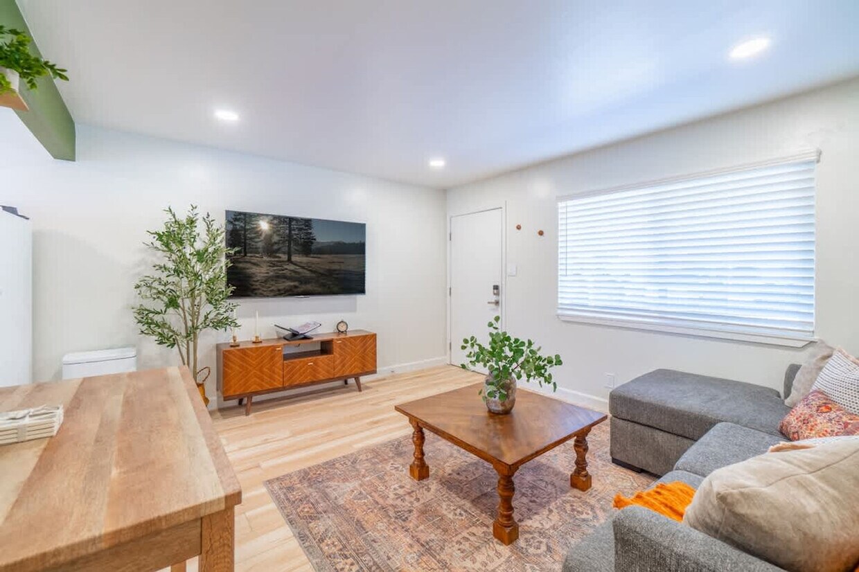 Foto principal - 734 Vine St