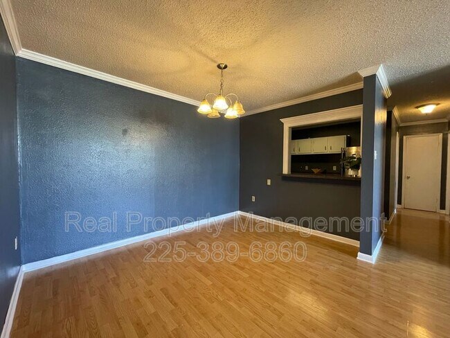 Foto del edificio - 3101 Highland Rd