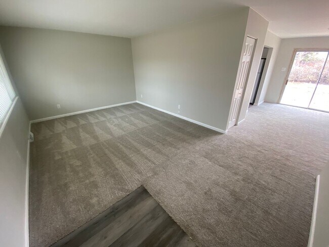 Foto del edificio - Updated Ranch Style Home