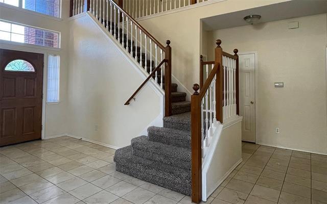 Building Photo - 1409 Burlington Dr