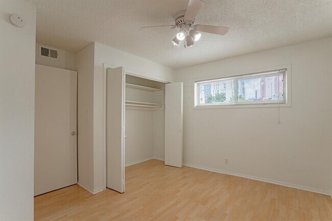 Building Photo - 1802 Nueces St