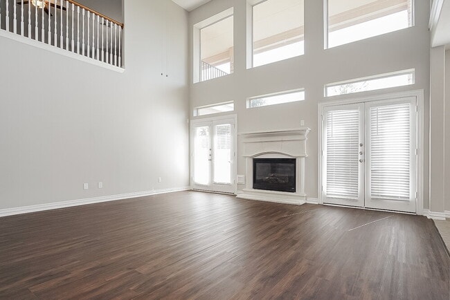 Building Photo - 2922 Brahman Dr