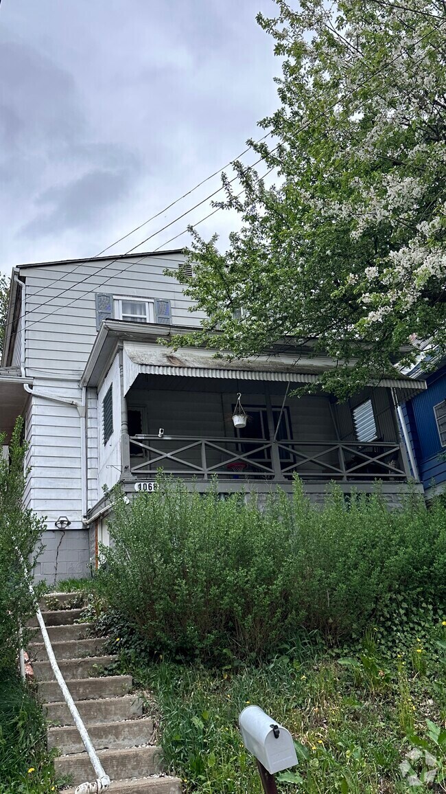 Houses For Rent in Ambridge PA with High Ceilings 1 Homes