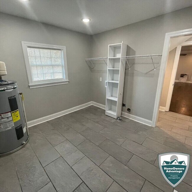 Foto del edificio - 681 Meadowbrook Dr