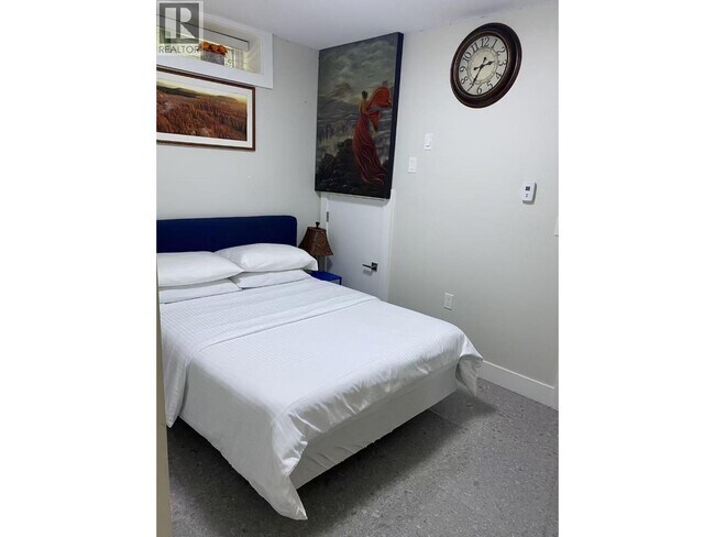 Photo du bâtiment - 3254 E 6th Ave