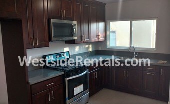 Foto principal - 119 N Verdugo Rd