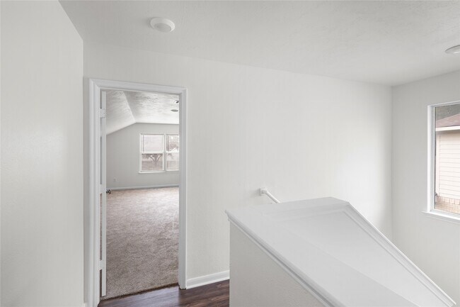 Foto del edificio - 19138 Larkspur Hills Dr