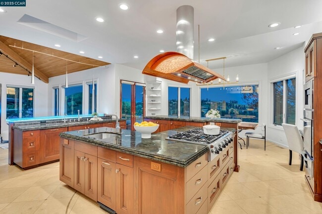 Foto del edificio - 1121 Eagle Nest Ct