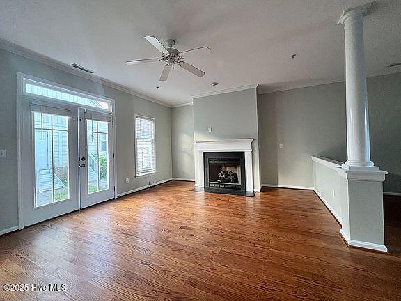 Foto del edificio - 910 Highgrove Dr