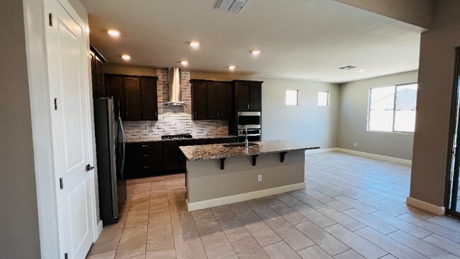 Building Photo - 18471 W Brookwood Dr
