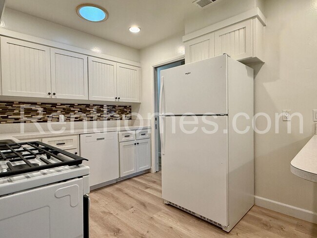 Foto del edificio - 631 Colorado Ave