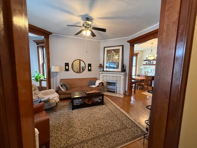 Foto del edificio - 800 Hague Ave