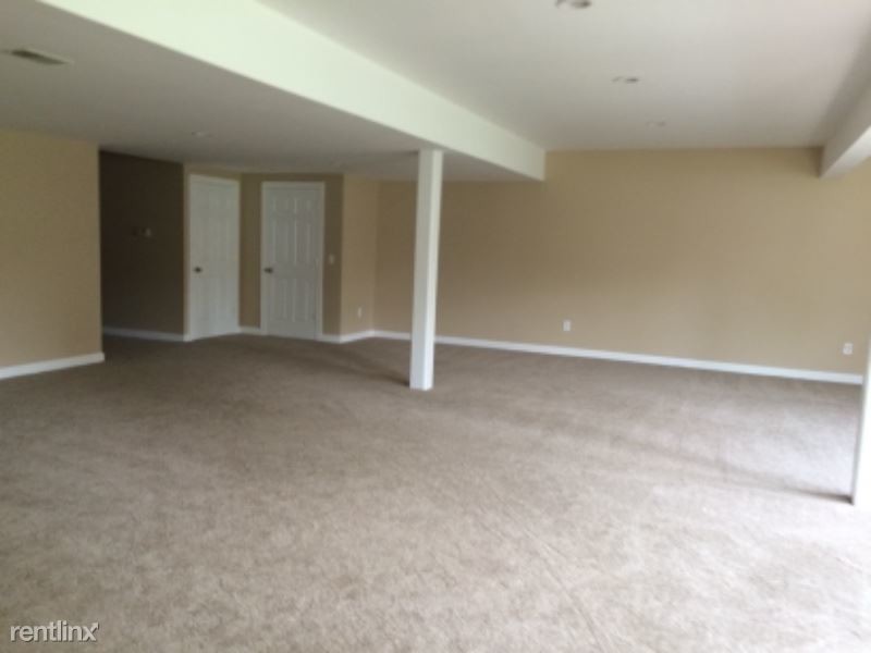 Primary Photo - 1 br, 1 bath Apartment - 3633 Wedgewood Drive