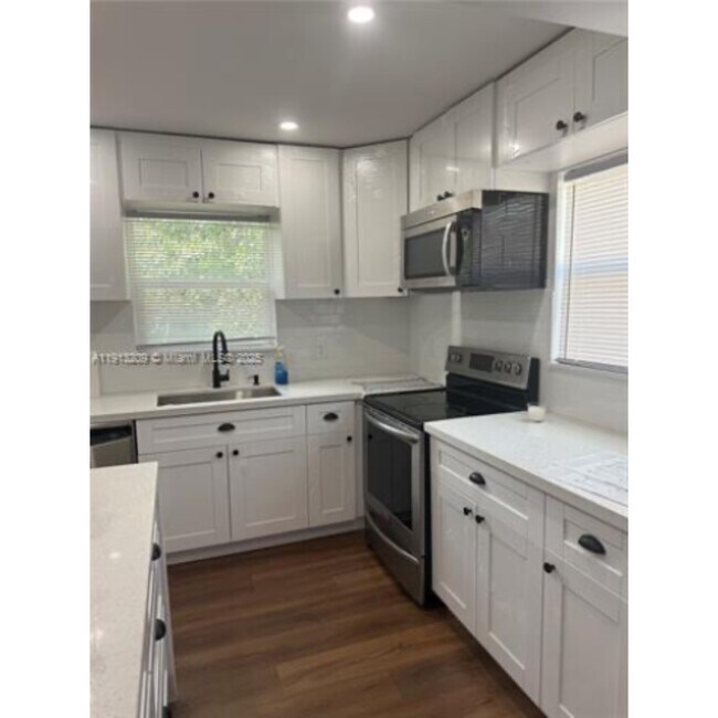 Foto del edificio - 5636 NW 4th Ave