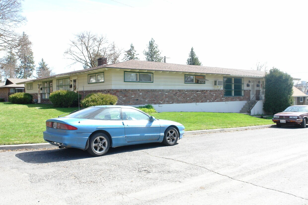Foto del edificio - 2023-2025 W Fairview Ave