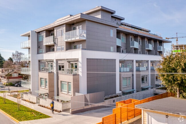 Building Photo - The Row