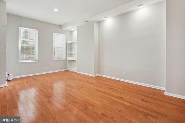 Foto del edificio - 952 Florida Ave NW