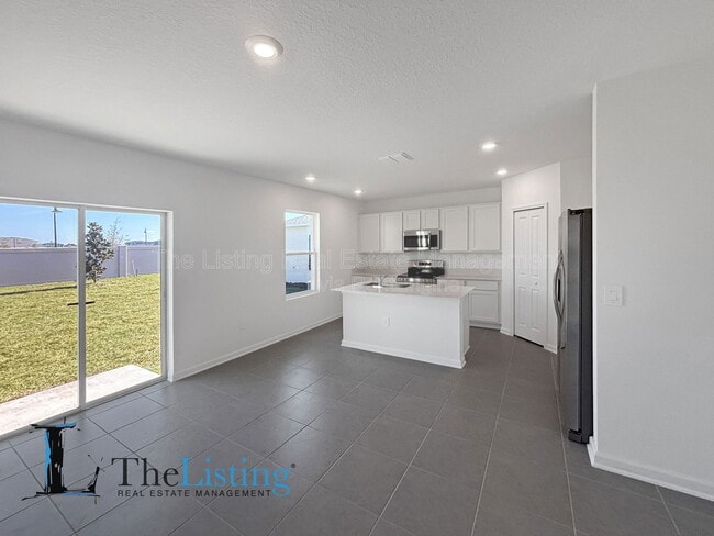 Foto del edificio - 4810 Katrina Dr