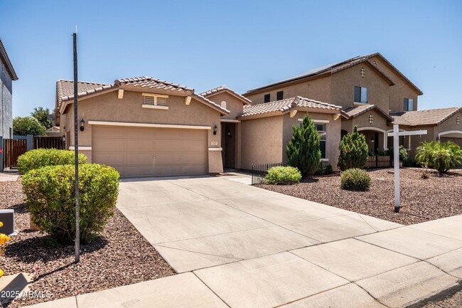 Foto del edificio - 2177 W Agrarian Hills Dr