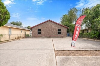 Building Photo - 2109 Datepalm Ave