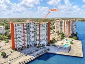 Building Photo - 1351 NE Miami Gardens Dr