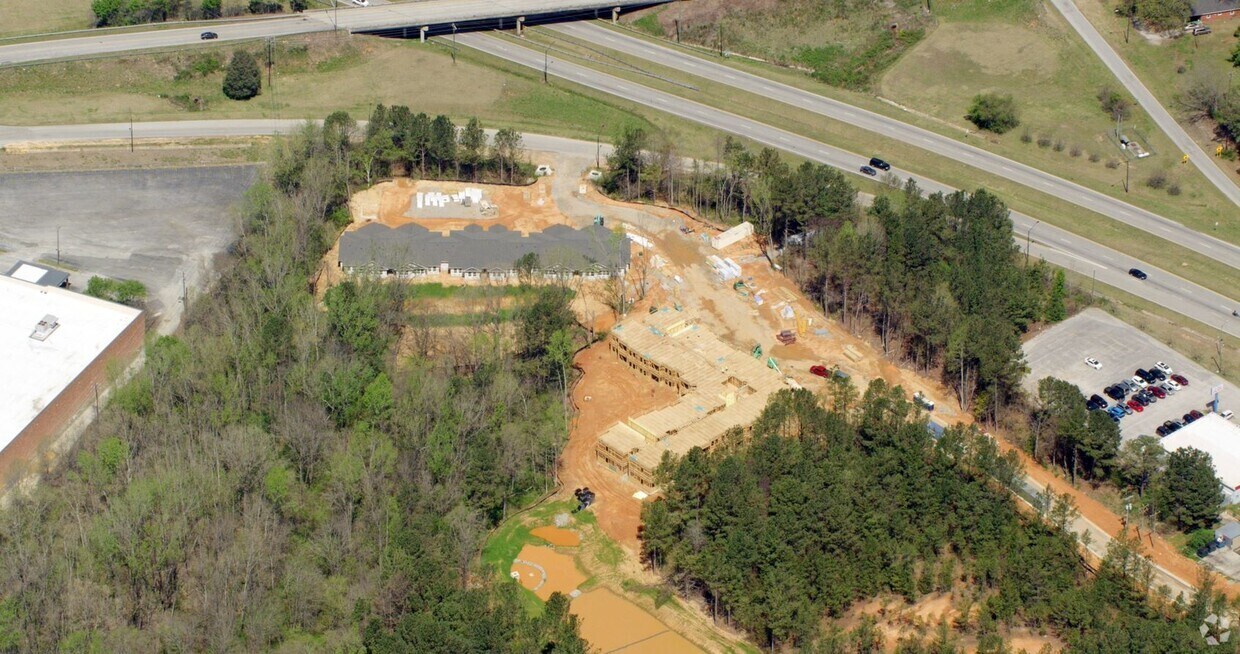 Aerial Photo - Oakleaf Senior Residences