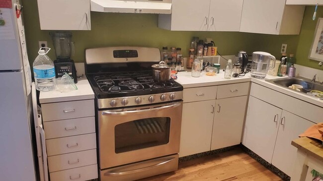 Kitchen - 337 Washington St