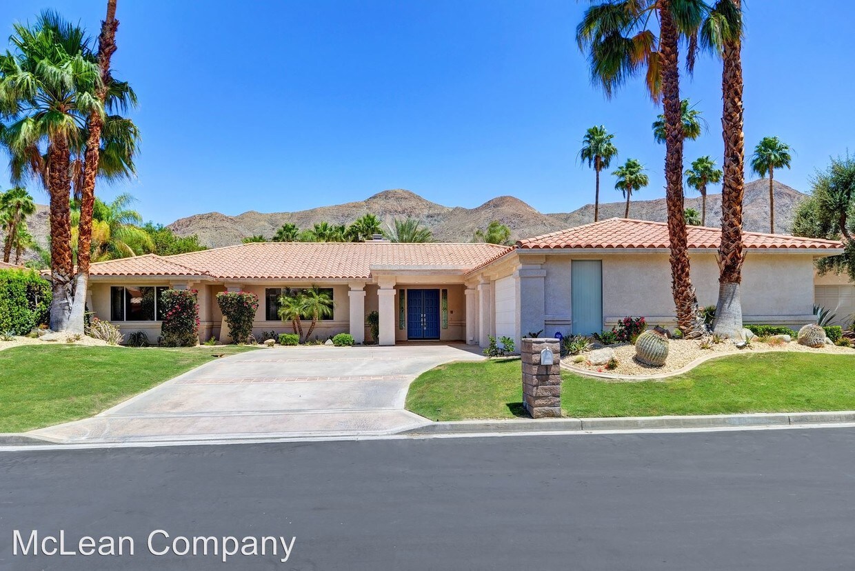 Primary Photo - 38144 Maracaibo Cir W
