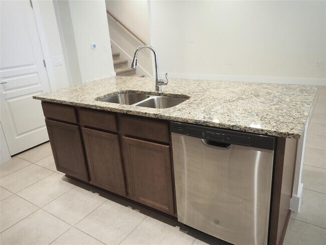 Foto del edificio - 11319 Gadsen Ln