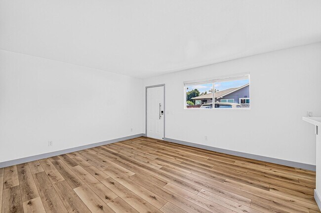 Foto del edificio - 921 Alamitos Ave