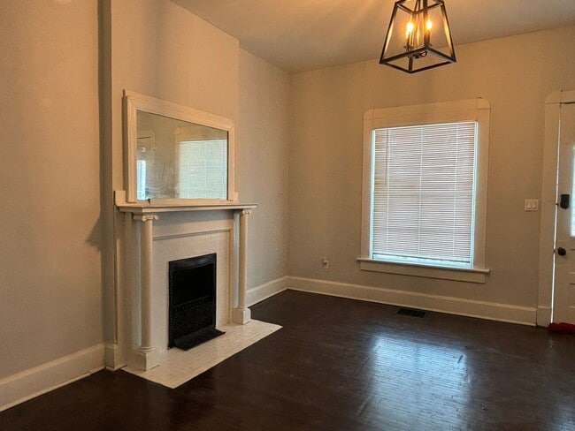 Foto del edificio - 330 N Arsenal Ave