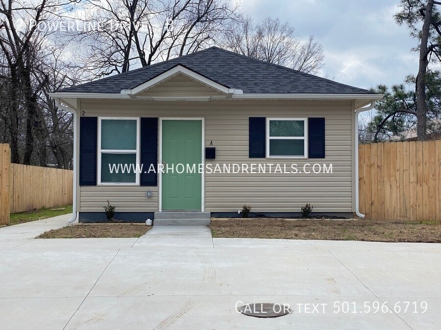 Primary Photo - 2 Powerline Drive - B | $795 | 2 beds, 1 f...