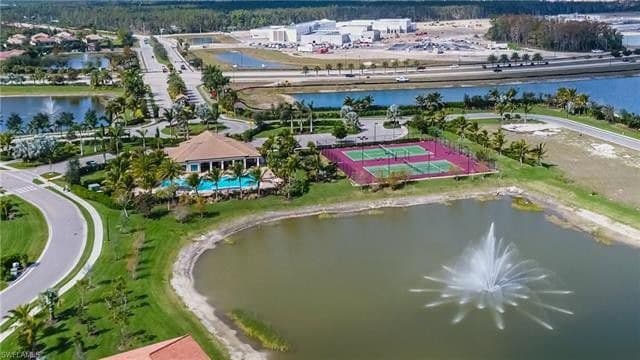 Tenis, gimnasio - a 5 minutos - 26141 Palace Ln