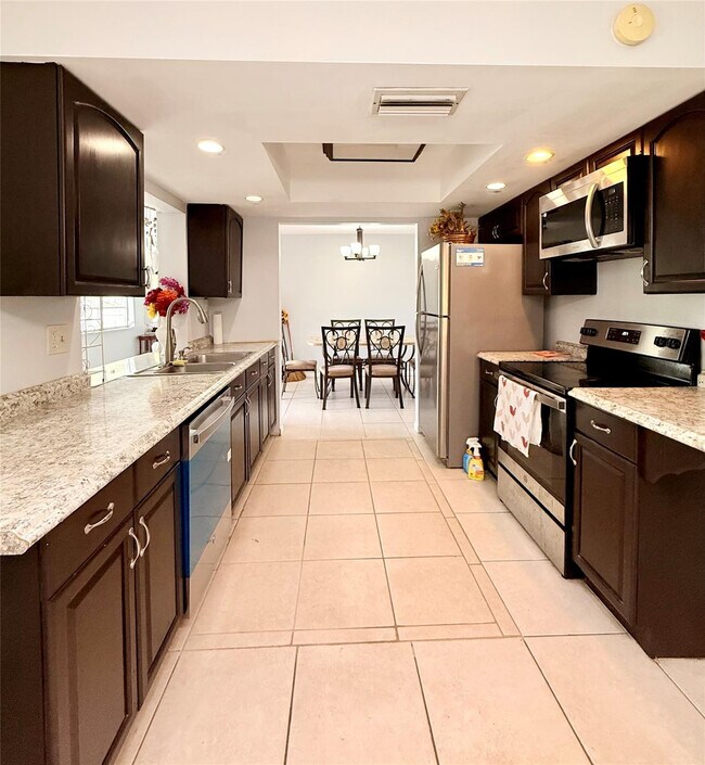 Foto del edificio - 6905 NW 15th St