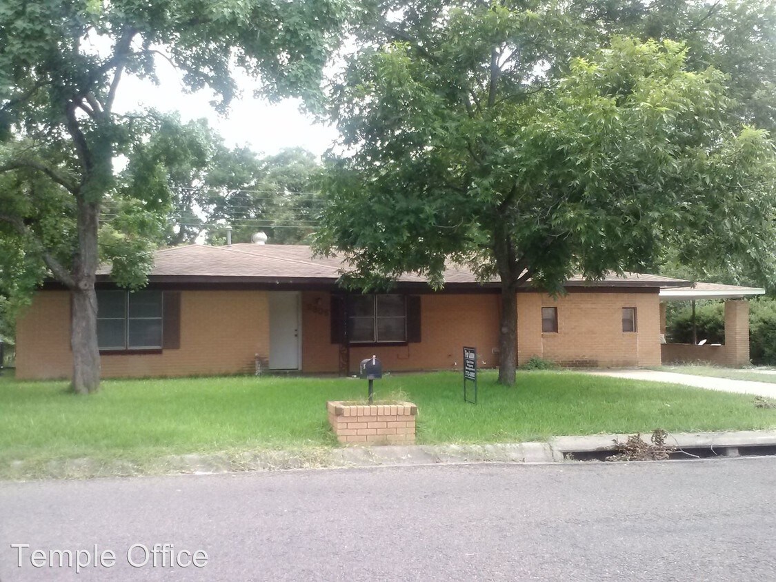 Primary Photo - 3 br, 2 bath House - 2905 Forest Trail