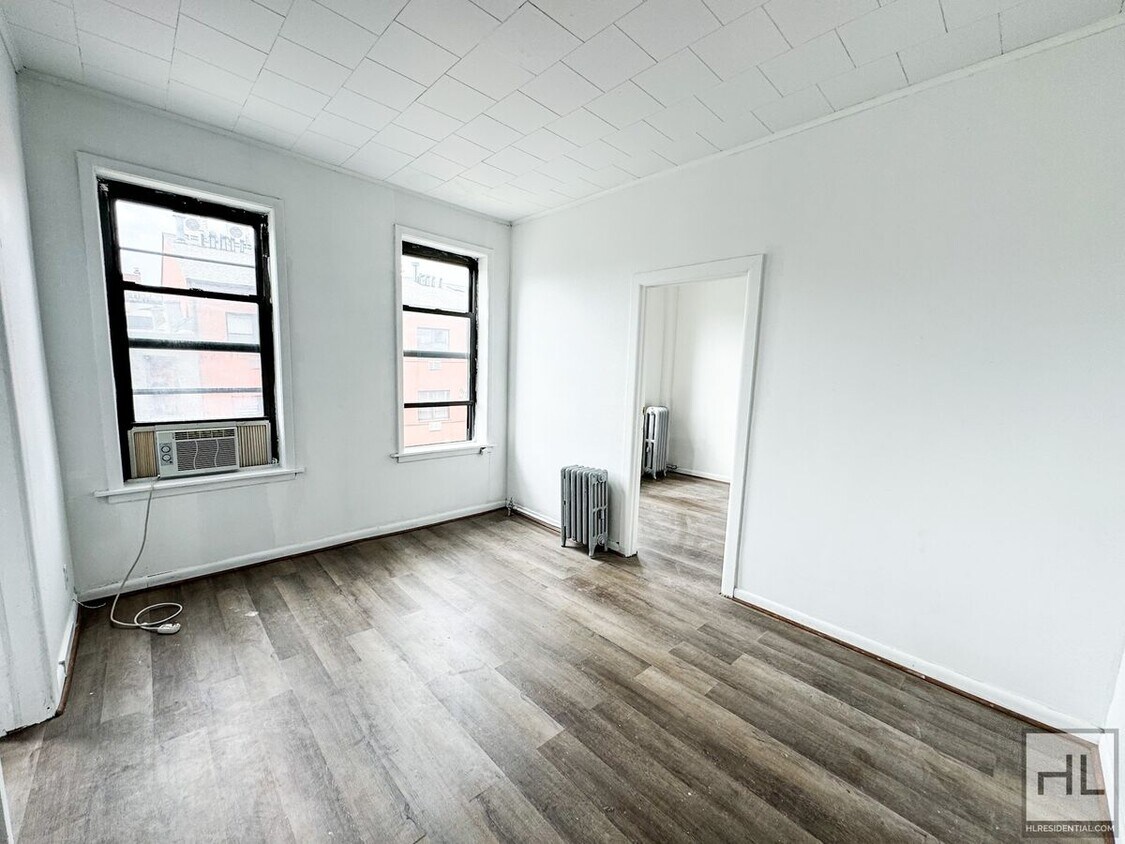 Foto principal - 270-215 15th St