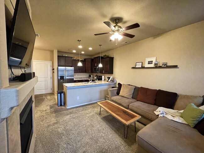 Building Photo - 5337 Prominence Point
