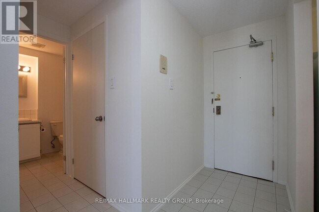 Building Photo - 6376-6376 Bilberry Dr