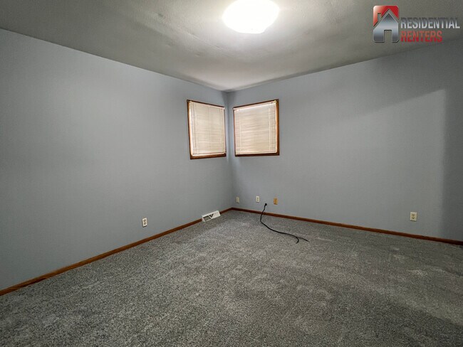 Foto del edificio - 8835 W Bender Ave