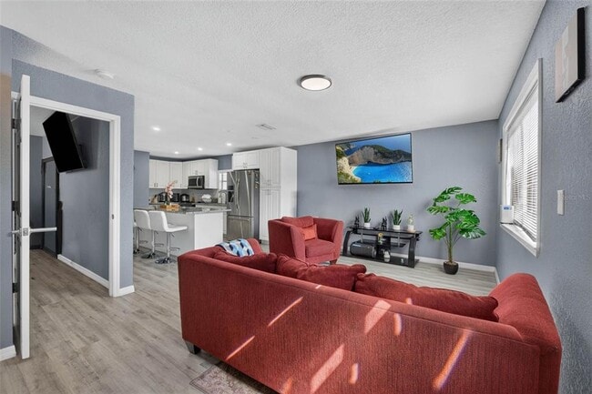 Foto del edificio - 8114 N Edison Ave
