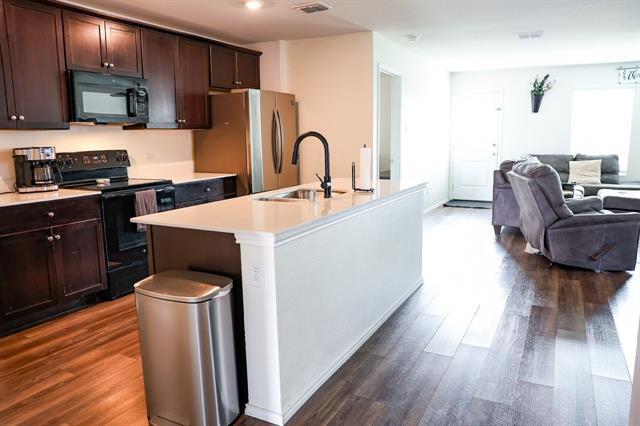 Foto del edificio - 5327 Braemar Wy