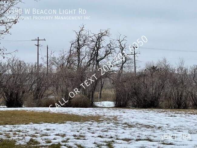 Building Photo - Horse-friendly property in rural Eagle