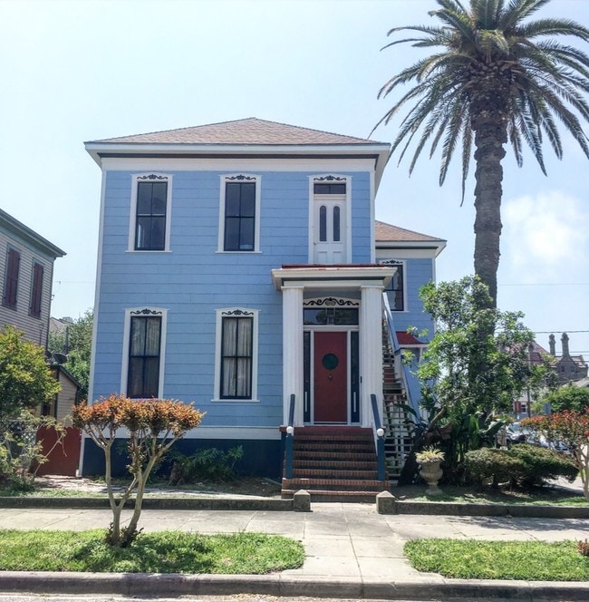 Building Photo - 1327 Avenue H